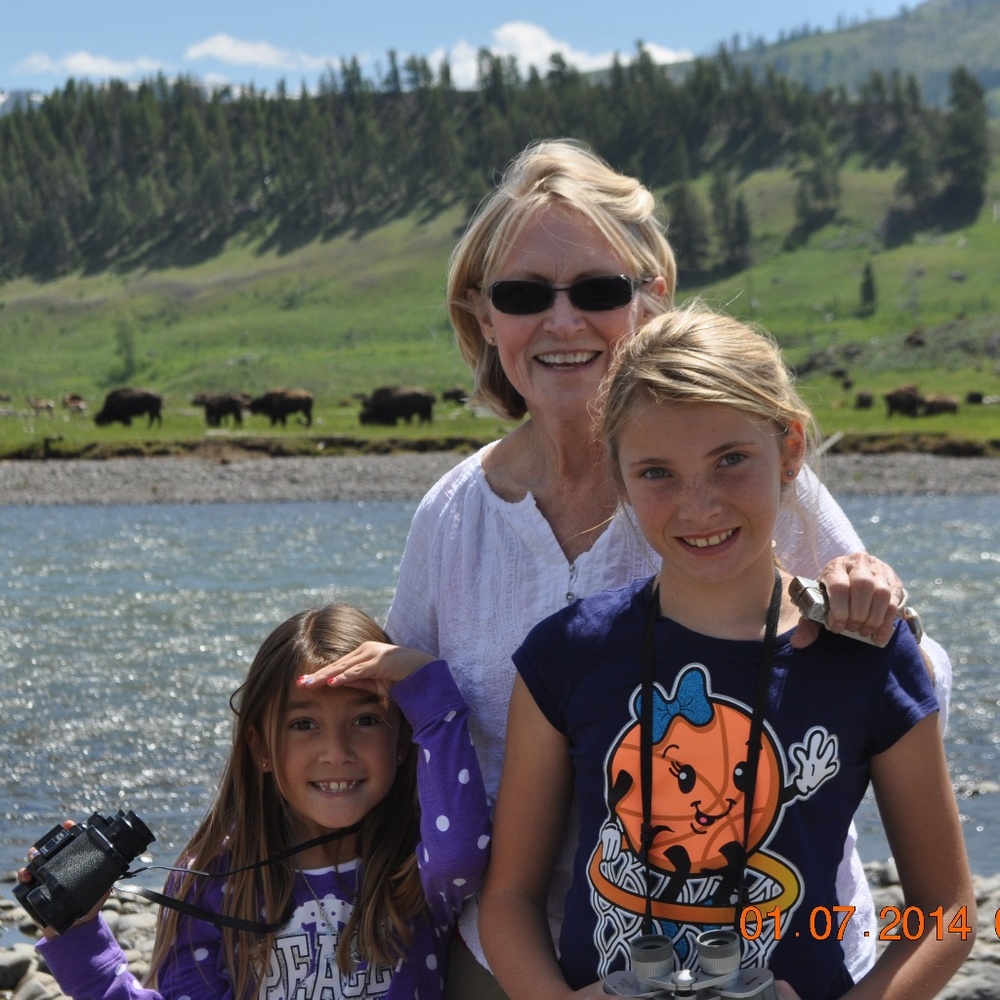 Meet your Posher, Gloria